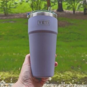 NEW: Yeti Rambler 26oz Cosmic Lilac (unregistered)